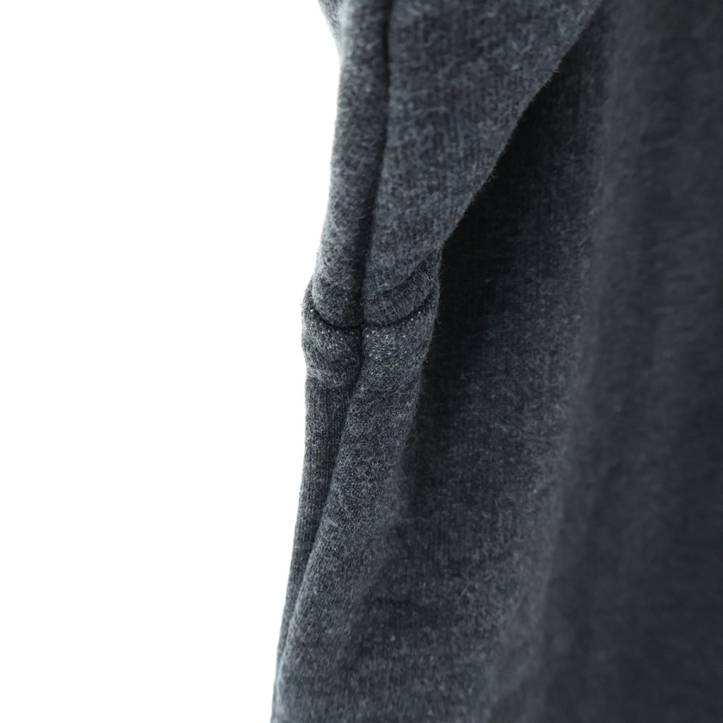 AMI Alexandre Mattiussi(アミアレクサンドルマテュッシ) Sweatshirt ハートロゴ刺繍 クルーネックスウェットトレーナー グレー H20HJ007.730