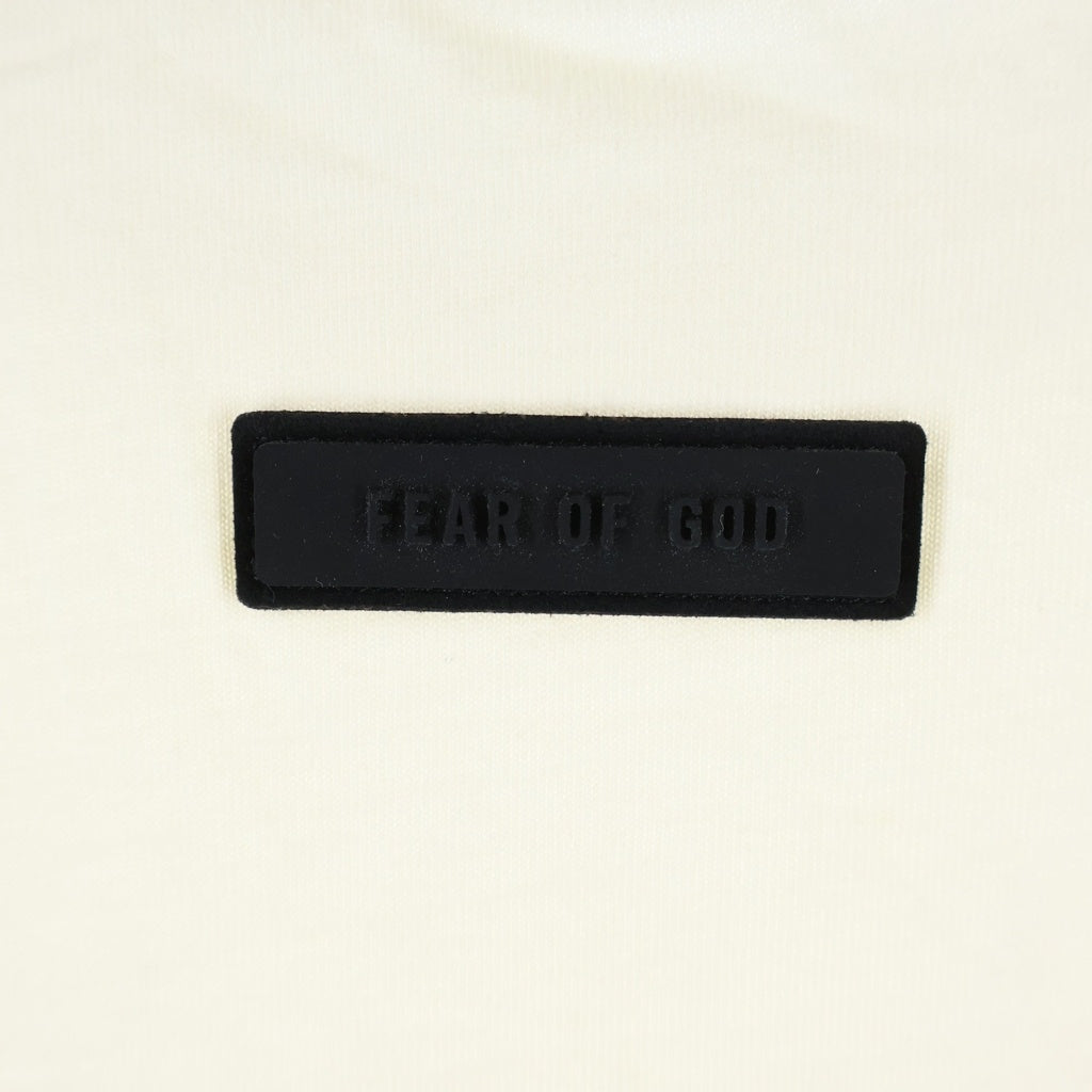 FEAR OF GOD ESSENTIALS(フィアオブゴッド エッセンシャルズ) S/S T-SHIRT ラバーロゴ 半袖Tシャツ アイボリー