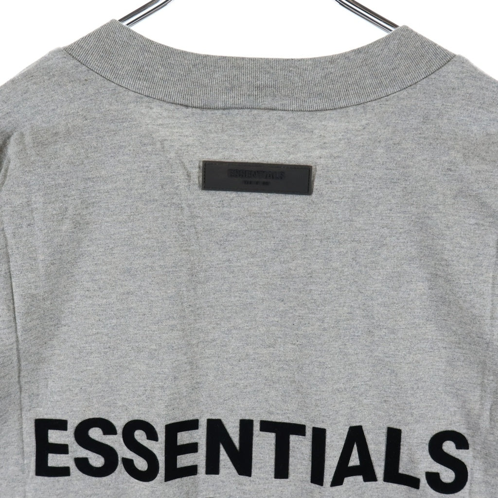FEAR OF GOD ESSENTIALS(フィアオブゴッド エッセンシャルズ) S/S T-SHIRT フェルトロゴ 半袖Tシャツ グレー