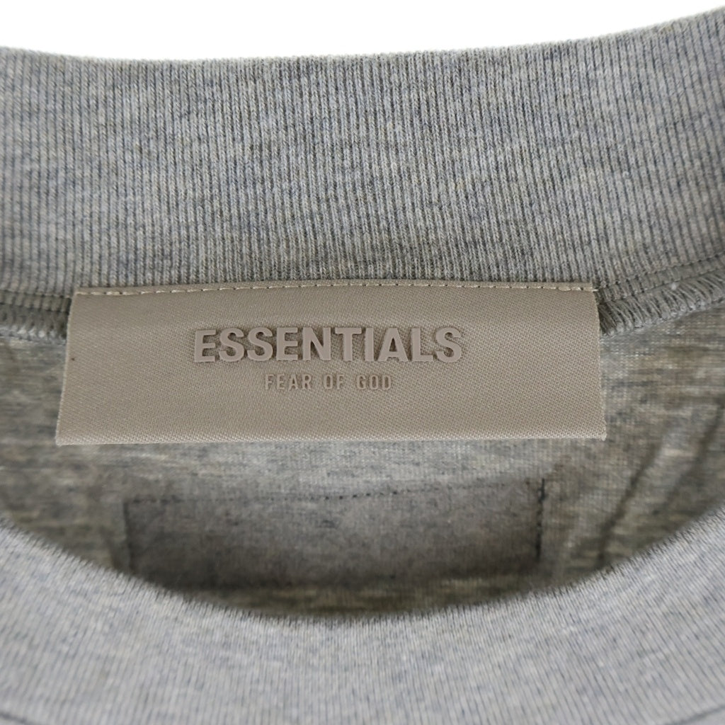 FEAR OF GOD ESSENTIALS(フィアオブゴッド エッセンシャルズ) S/S T-SHIRT フェルトロゴ 半袖Tシャツ グレー