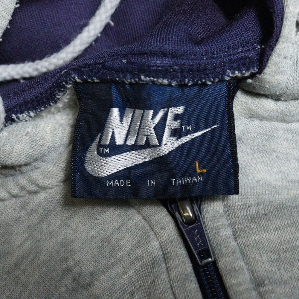 NIKE(ナイキ) 80S ロゴ刺繍 ラインデザイン ラグランスリーブ ジップアップパーカー グレー