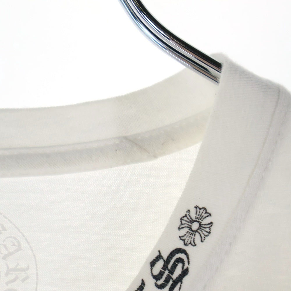 CHROME HEARTS(クロムハーツ) NECK LOGO S/S TEE スクロールラベル プリント 半袖Tシャツ ホワイト