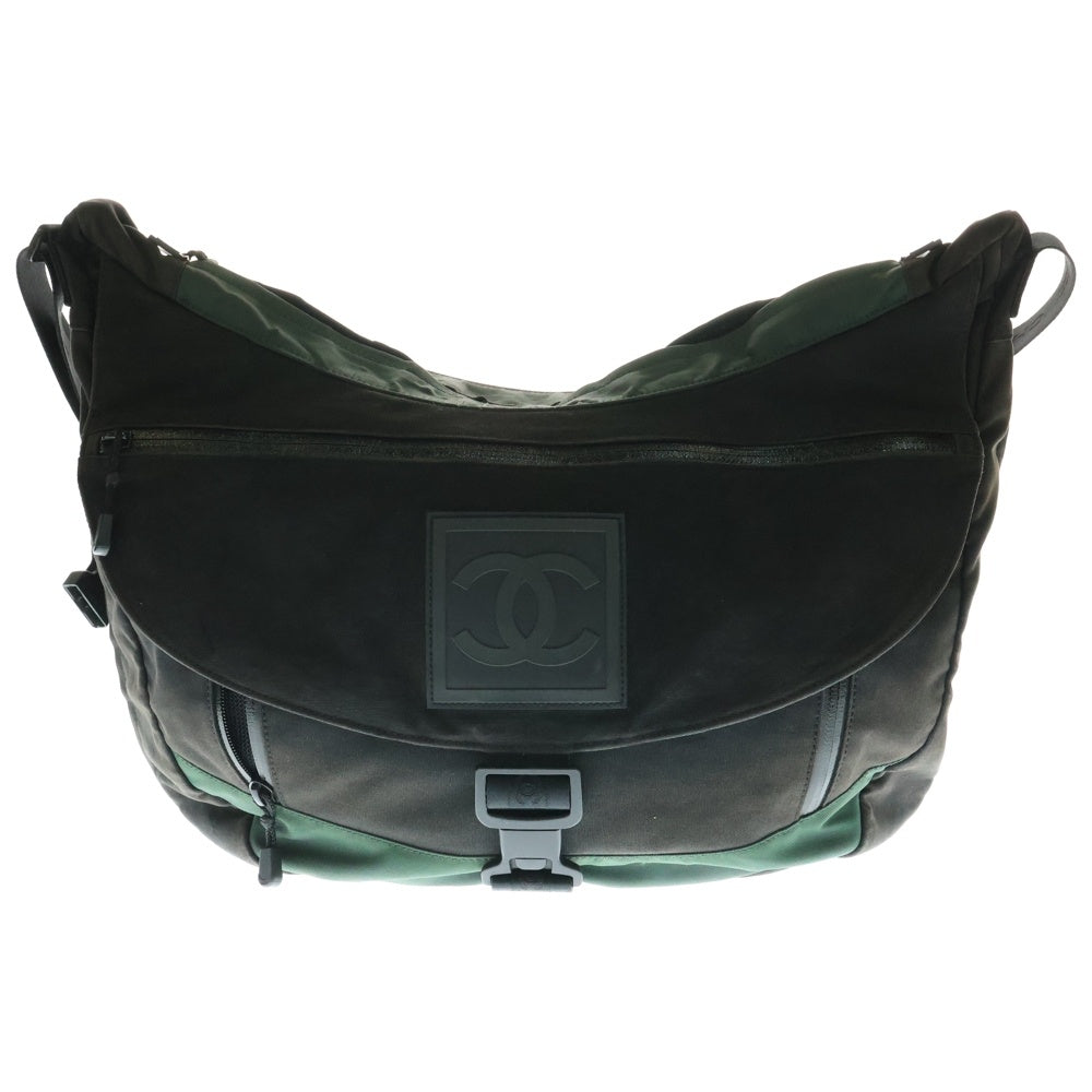 CHANEL　シャネル　スポーツライン　ココマーク　ショルダーバック　カーキ CHANEL(シャネル) スポーツライン ココマーク ショルダーバッグ