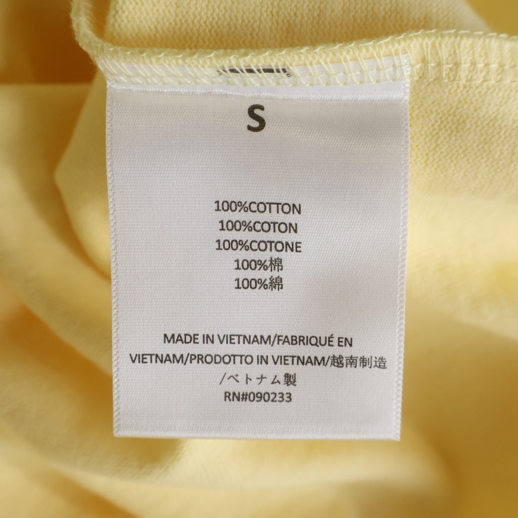 FEAR OF GOD ESSENTIALS(フィアオブゴッド エッセンシャルズ) V NECK JERSEY ラバーロゴ Vネック ヘビーオンス半袖Tシャツ イエロー