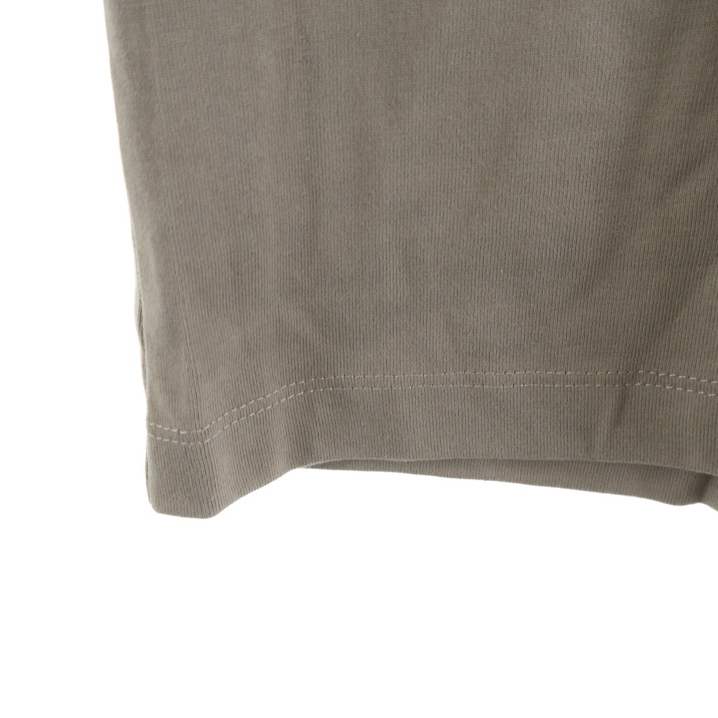 FEAR OF GOD ESSENTIALS(フィアオブゴッド エッセンシャルズ) S/S T-SHIRT フェルトロゴ 半袖Tシャツ ベージュ