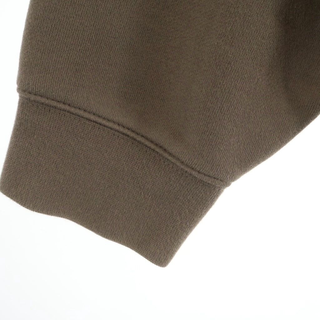 FEAR OF GOD ESSENTIALS(フィアオブゴッド エッセンシャルズ) MOCK NECK SWEATSHIRT リフレクターロゴ モックネックスウェットトレーナー ベージュ