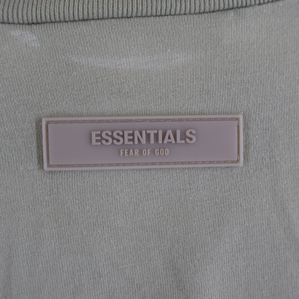 FEAR OF GOD ESSENTIALS(フィアオブゴッド エッセンシャルズ) L/S T-SHIRT フェルトロゴ 長袖Tシャツ ロンT カーキ