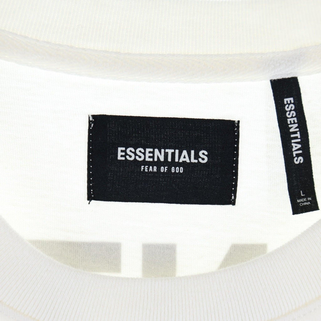 FEAR OF GOD ESSENTIALS(フィアオブゴッド エッセンシャルズ) S/S T-SHIRT バックロゴ 半袖Tシャツ ホワイト