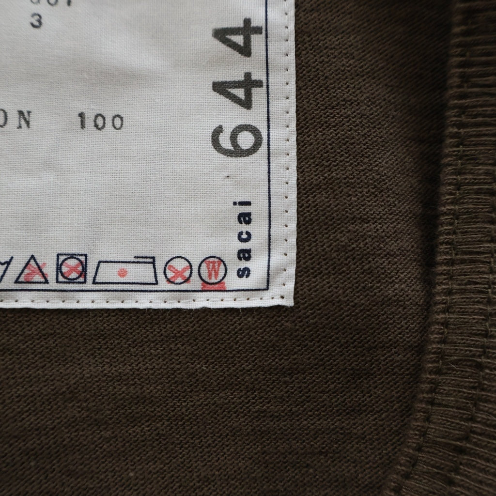 Sacai(サカイ) Logo Print Tee ロゴプリント 半袖Tシャツ カットソー ブラウン 23-0644S