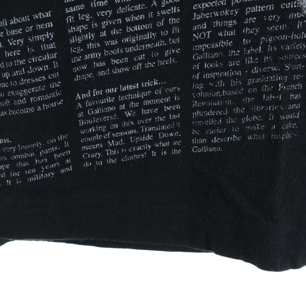 John Galliano(ジョン ガリアーノ) Graphic Print Tee Vネック グラフィックプリント 半袖Tシャツ カットソー ブラック AUL722S