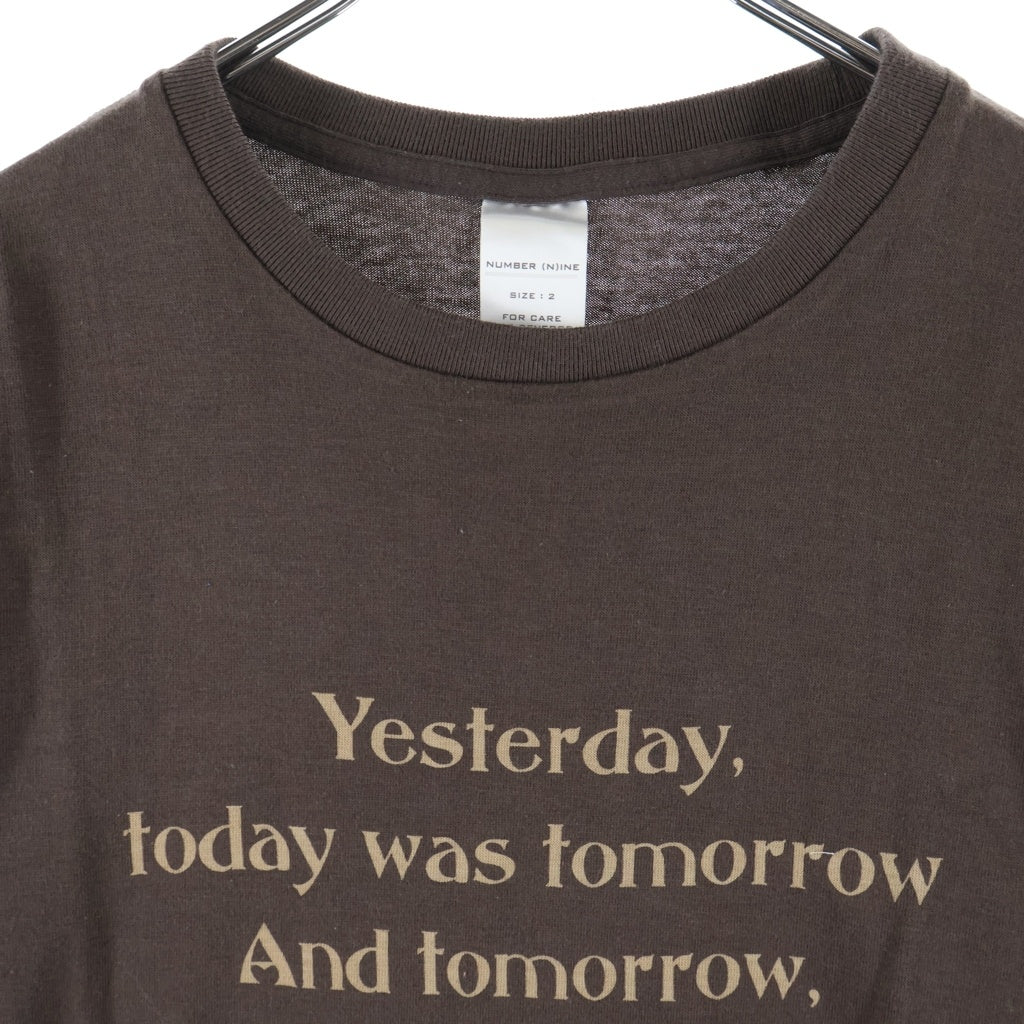 NUMBER (N)INE(ナンバーナイン) 02AW Archive ジョージ期 YESTERDAY プリント 半袖Tシャツ カットソー ブラウン