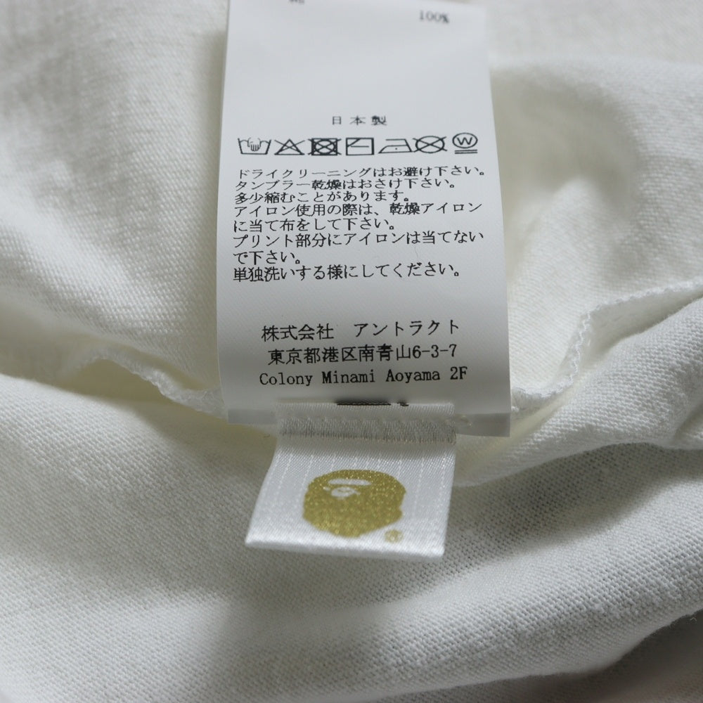 A BATHING APE(アベイシングエイプ) 25SS ×Emotionally Unavailable エモーショナリー アンアヴェイラブル プリント半袖Tシャツ カットソー ホワイト