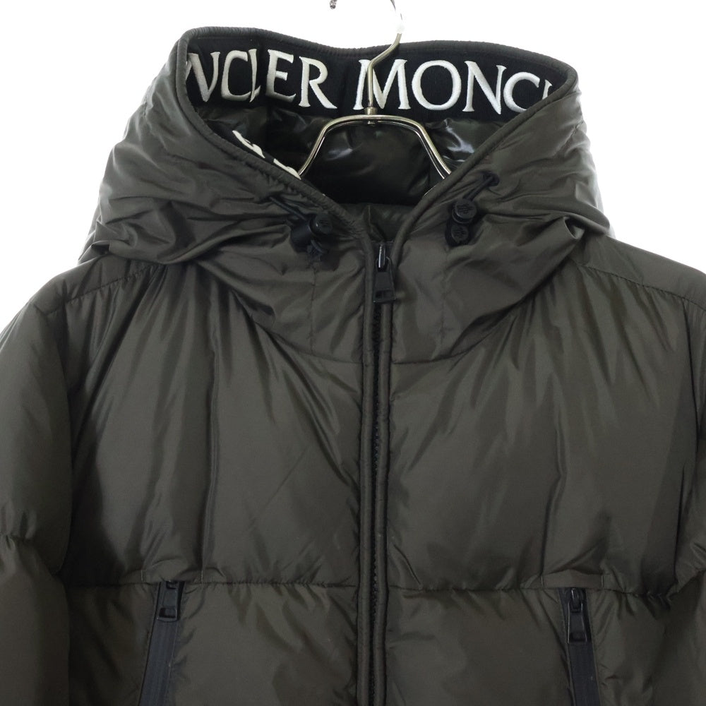 MONCLER(モンクレール) MONTCLA モンクラー ロゴフーデッドナイロンダウンジャケット アウター カーキ F20911B56900