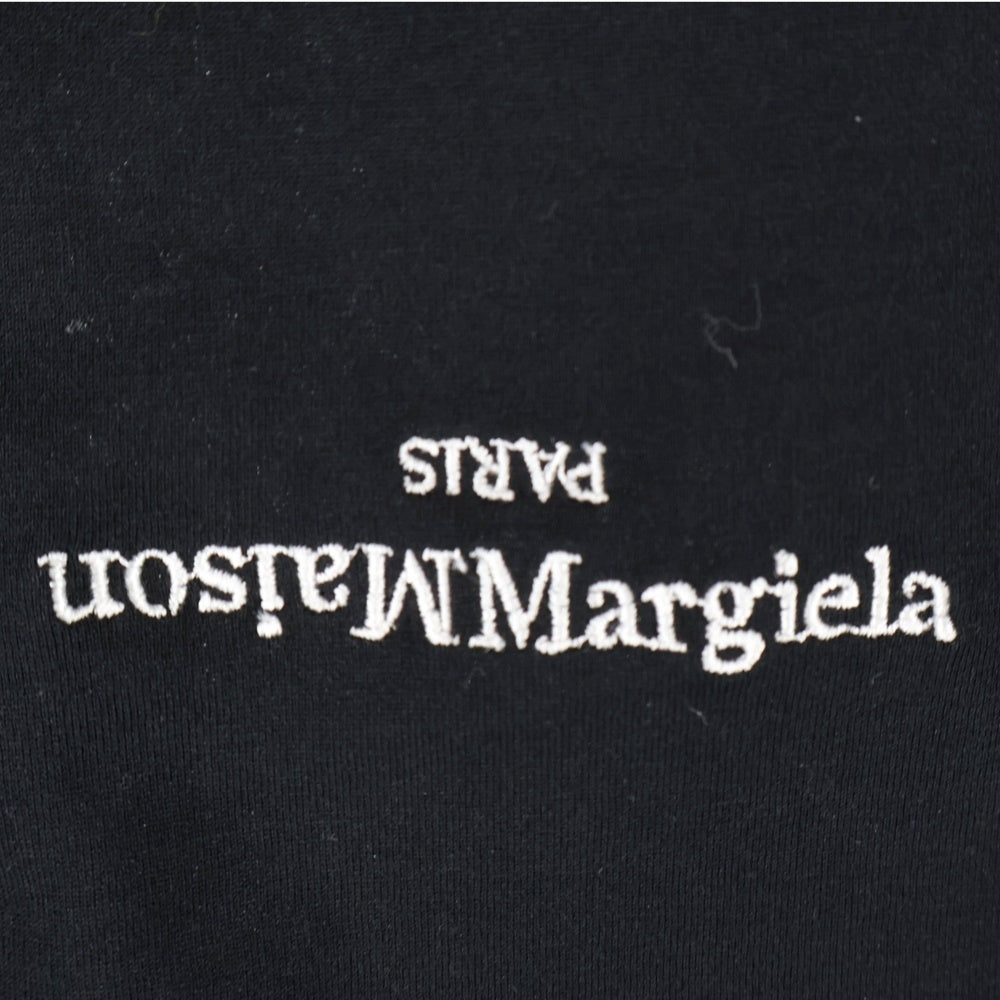 Maison Margiela 10(メゾン マルジェラ) 23SS 反転ミニロゴ刺繍 半袖Tシャツ カットソー ブラック S30GC0701 S22816
