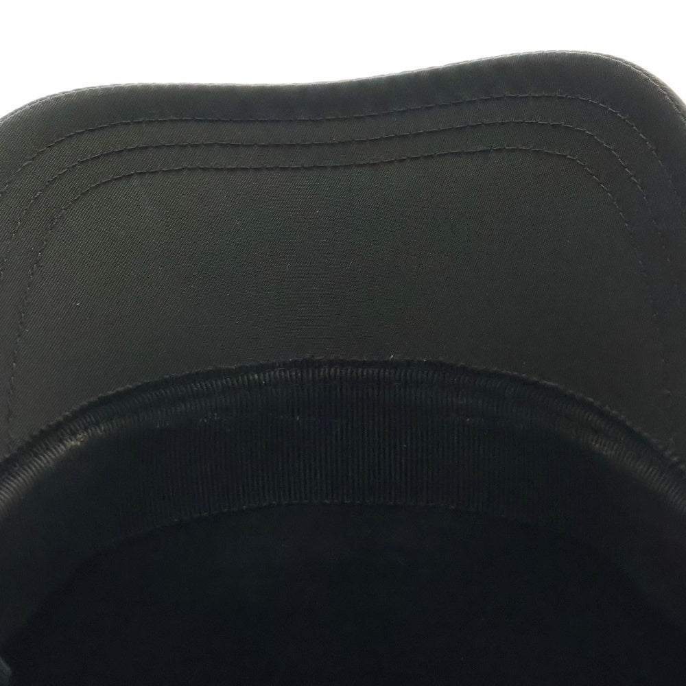 PRADA(プラダ) ロゴエンブロイダリー ナイロン ベースボールキャップ ブラック 2HC179