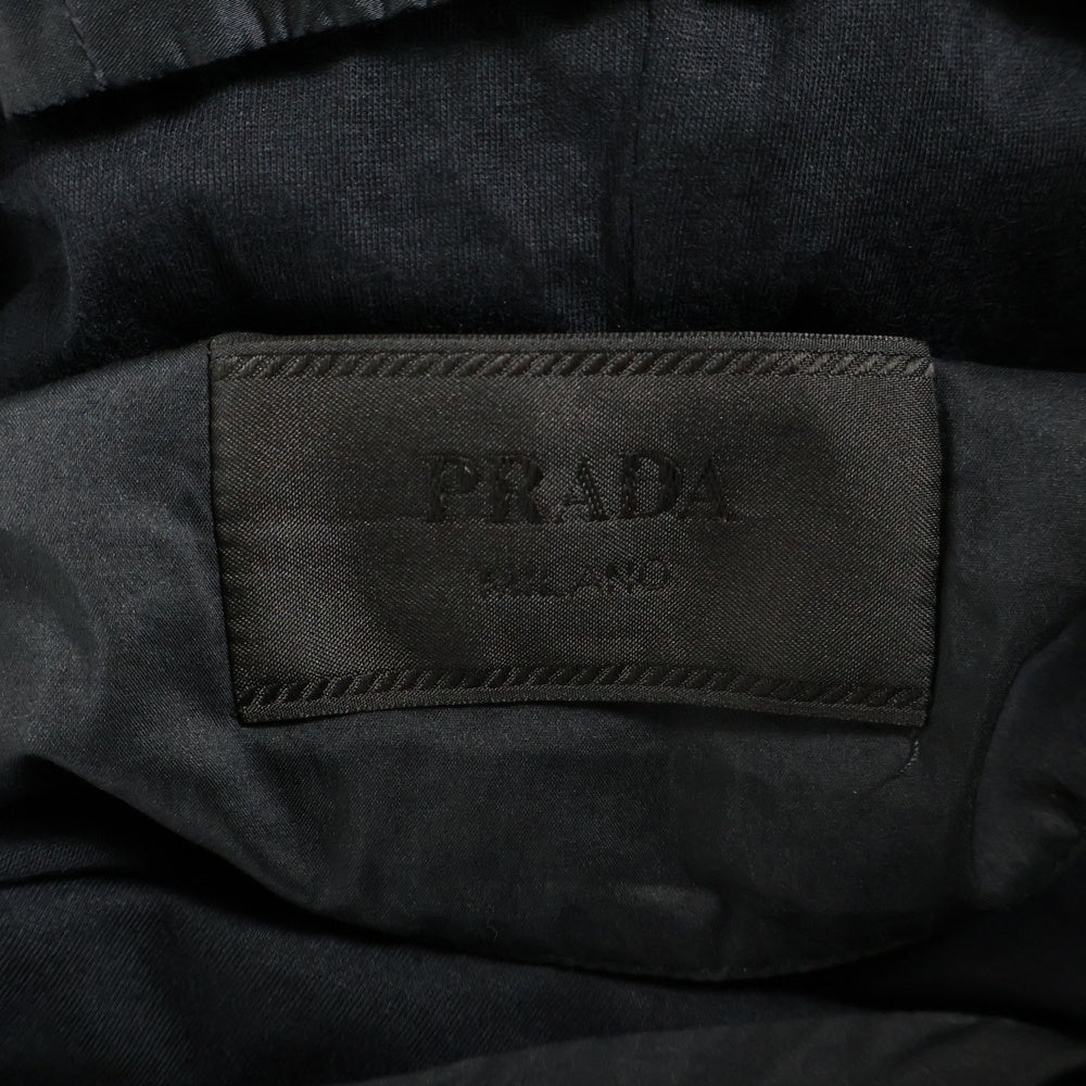 PRADA(プラダ) トライアングルロゴ プレート ナイロン切替 フーディー 半袖パーカー ブラック UJN794