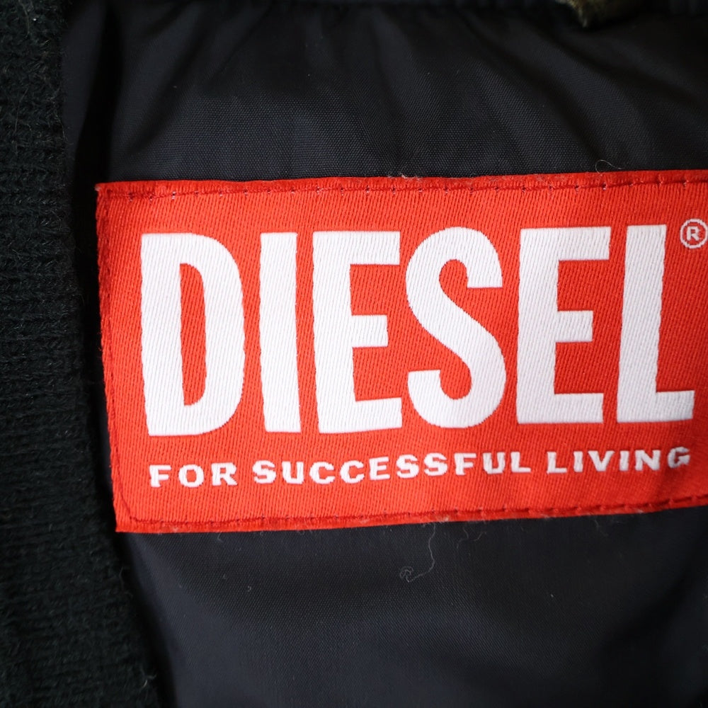 DIESEL(ディーゼル) J-DUBLEE MA-1 ジャケット ロゴ刺繍 ジップアップ ブルゾン カーキ A12602