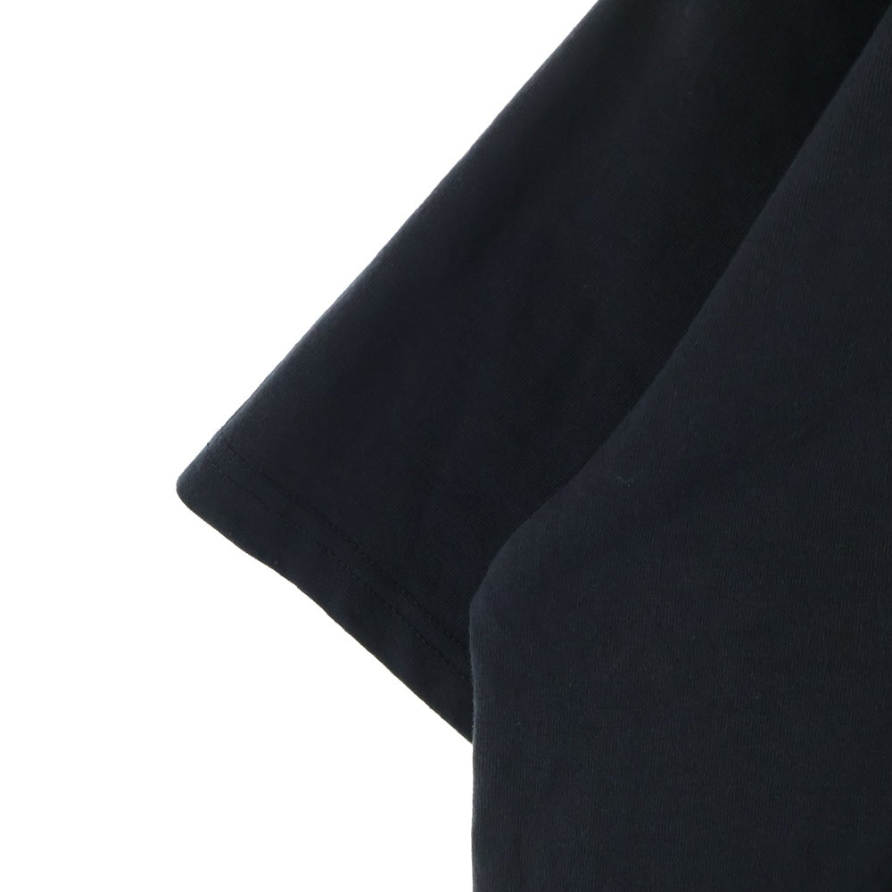 SATURDAYS SURF NYC(サタデイズサーフエヌワイシー) × FRAGMENT DESIGN フラグメントデザイン フロントプリント半袖Tシャツ カットソー ブラック BBM-55300-B