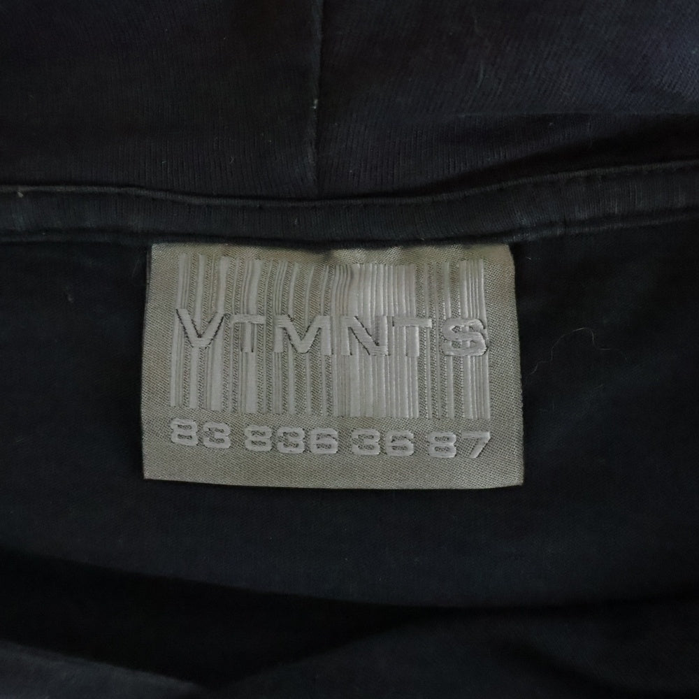 VTMNTS(ブイティーエムエヌティーエス) 22SS BACK TO THE FUTURE JERSEY HOODIE バックトゥザフューチャープリントプルオーバーパーカー VL12TR400B ブラック