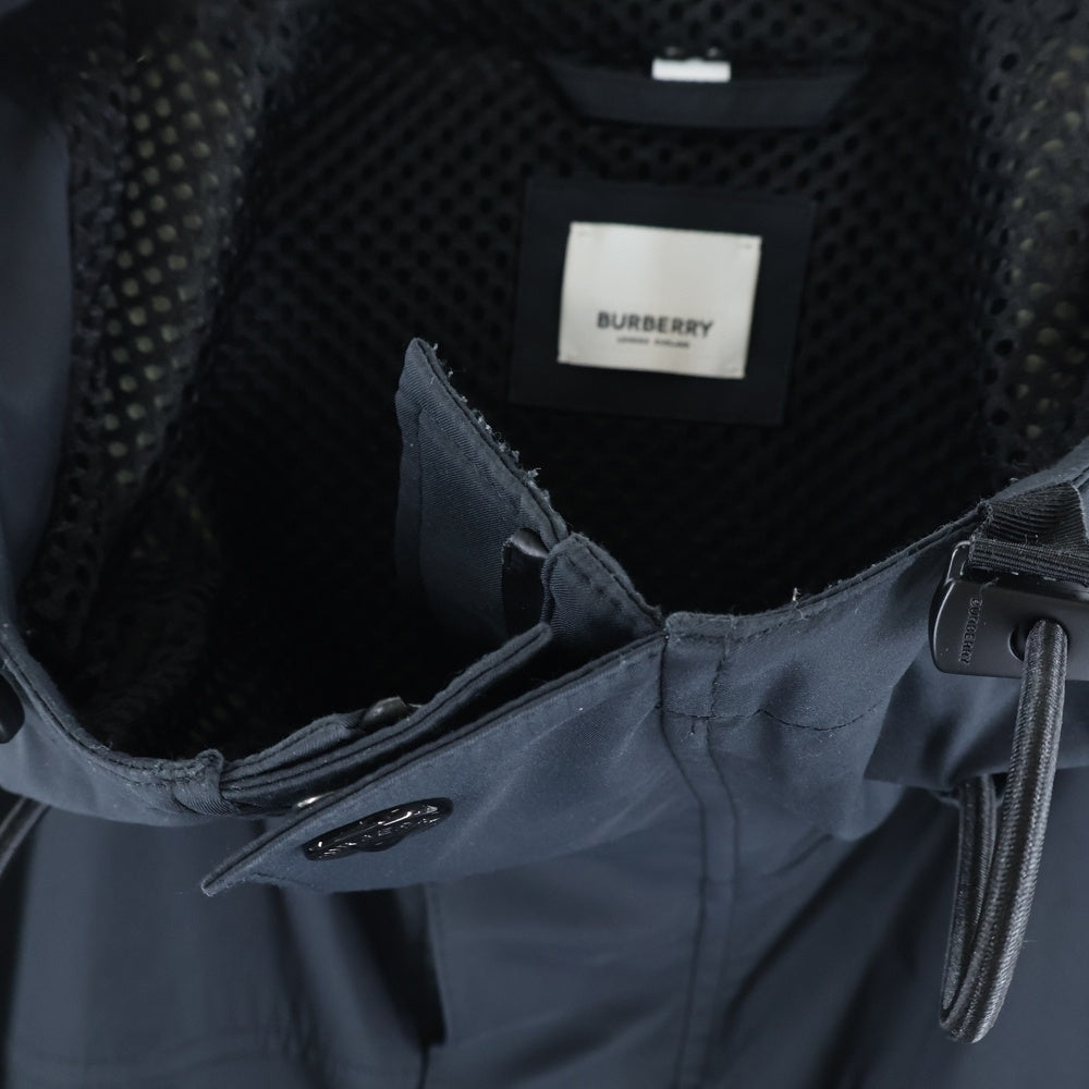 BURBERRY(バーバリー) ティッシ期 脇メッシュ ナイロン フーディー マウンテンパーカー 8033161 ブラック 8033161