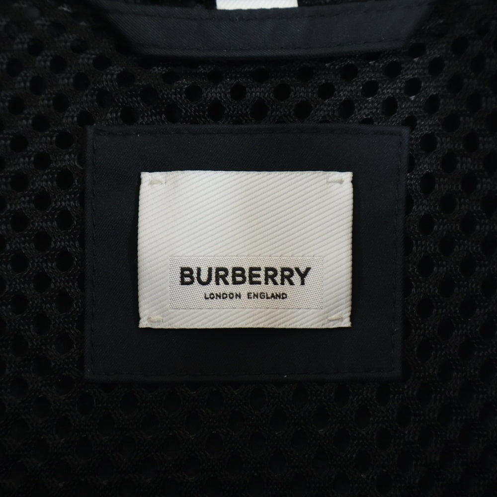 BURBERRY(バーバリー) ティッシ期 脇メッシュ ナイロン フーディー マウンテンパーカー 8033161 ブラック 8033161
