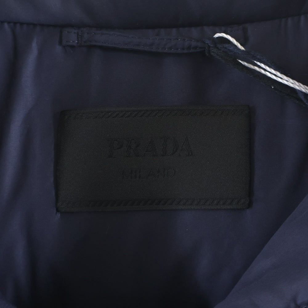 PRADA(プラダ) トライアングルロゴ クロップドダウン アウター ネイビー SGC677
