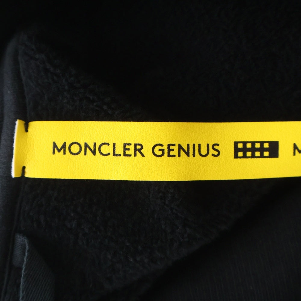 MONCLER(モンクレール) GENIUS MAGLIA CON CAPPUCCIO 裏起毛ロゴワッペン スウェットプルオーバーパーカー フーディ ブラック G20928G00006