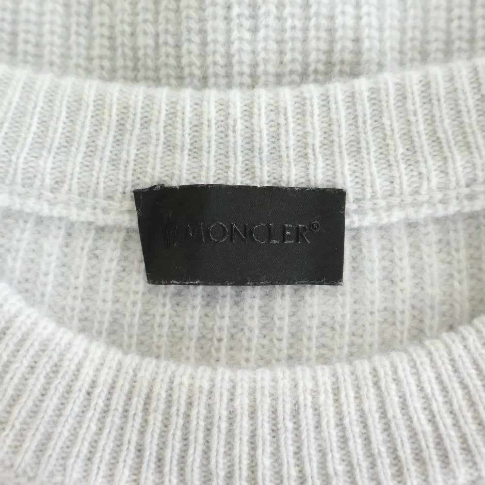 MONCLER(モンクレール) GIROCOLLO TRICOT トリコトット ロゴパッチクルーネックニット セーター グレー I20919C00016