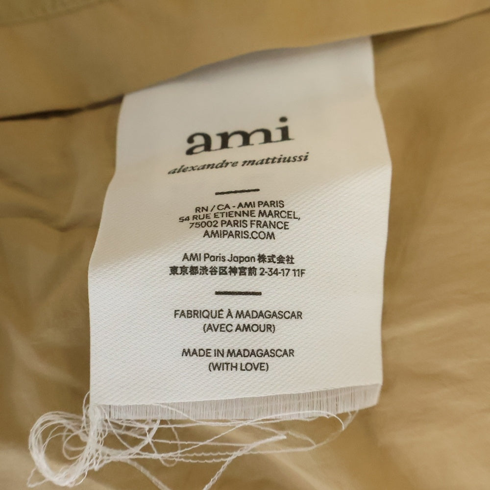 AMI Alexandre Mattiussi(アミアレクサンドルマテュッシ) ナイロン ショート丈 パッファー ダウンジャケット ベージュ レディース FJK413.PA0009