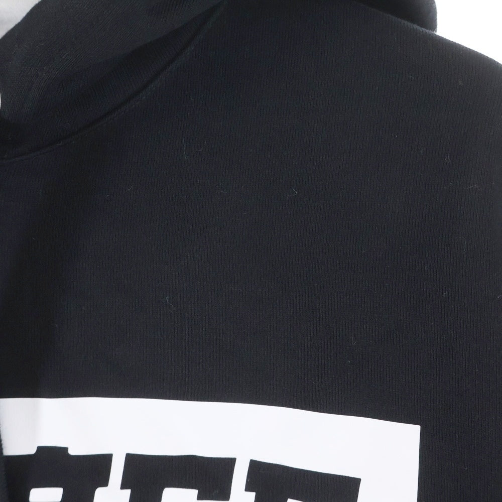 VERSACE(ヴェルサーチ) Front logo print hoodie フロントロゴプリント フーディー ブラック A227994 A83840