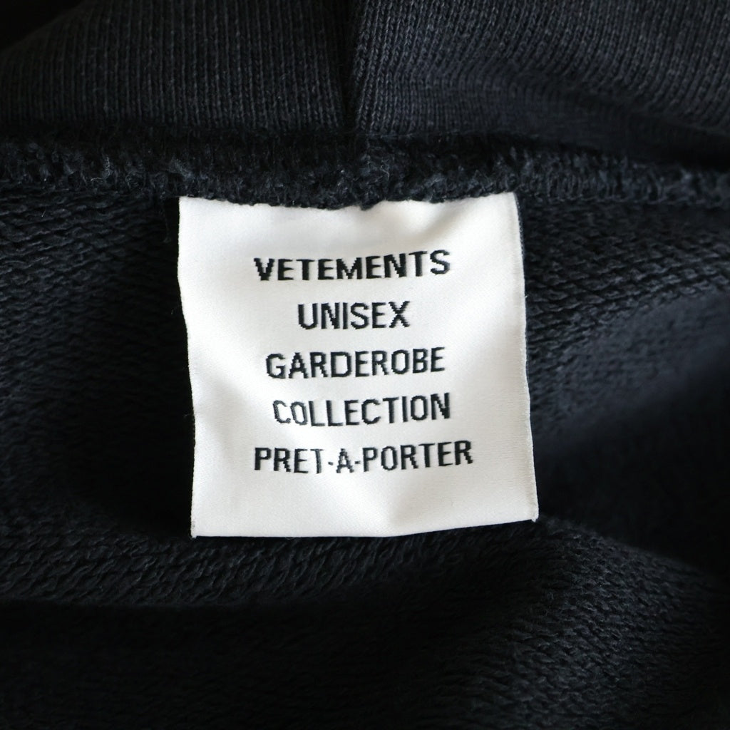 VETEMENTS(ヴェトモン) MY NAME IS VETEMENTS ZIP UP HOODIE マイネームイズヴェトモン ジップアップパーカー ブラック UA53HD200B