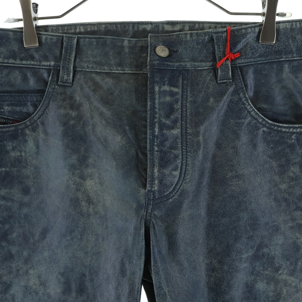 DIESEL(ディーゼル) 26SS P-VYLL-QMBW レザーパンツ シープスキン ブルー A218560QMBW