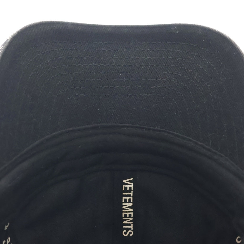 VETEMENTS(ヴェトモン) 18SS EMBROIDERED BASEBALL エンブロイド ロゴベースボールキャップ 帽子 ブラック WSS18AC17