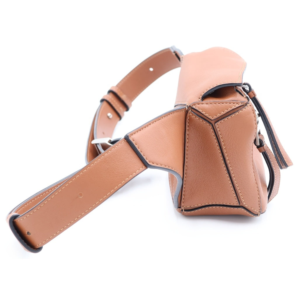 LOEWE(ロエベ) PUZZLE MINI BUMBAG パズルミニ バムバッグ ボディバッグ ブラウン B510EB1 B510EB1 レディース