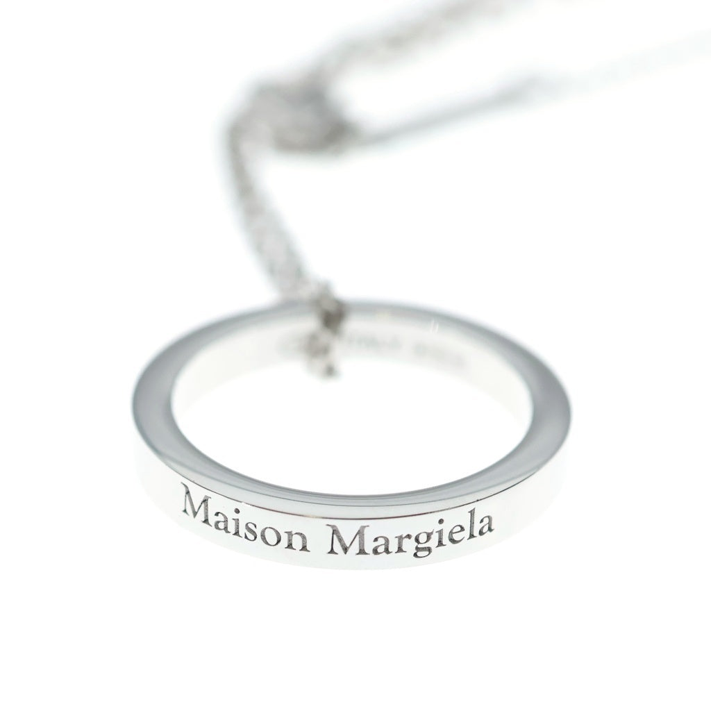 Maison Martin Margiela(メゾンマルタンマルジェラ) ロゴ リング ペンダント シルバー ネックレス SM1UU0066 P8865