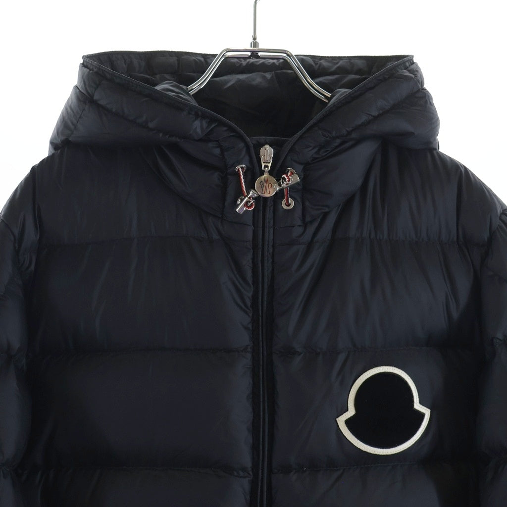 MONCLER(モンクレール) SASSIERE GIUBBOTTO サッシエール ロゴワッペン ダウンジャケット フーディ ブラック F20911A20500 C0571