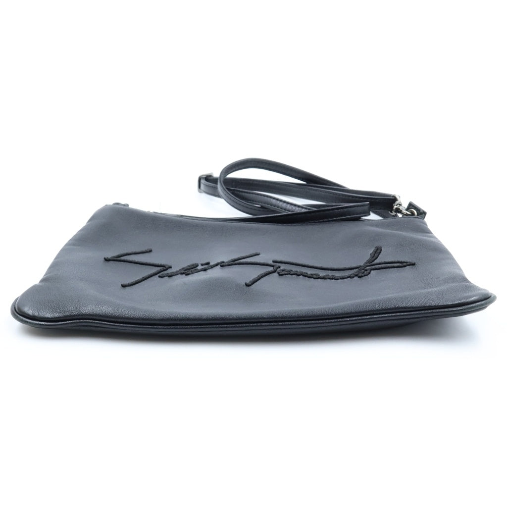 discord Yohji Yamamoto(ディスコード ヨウジヤマモト) Signature Sacoche シグネチャー ロゴ エンブロイダリーレザーショルダーバッグ サコッシュ ブラック DA-I98-790