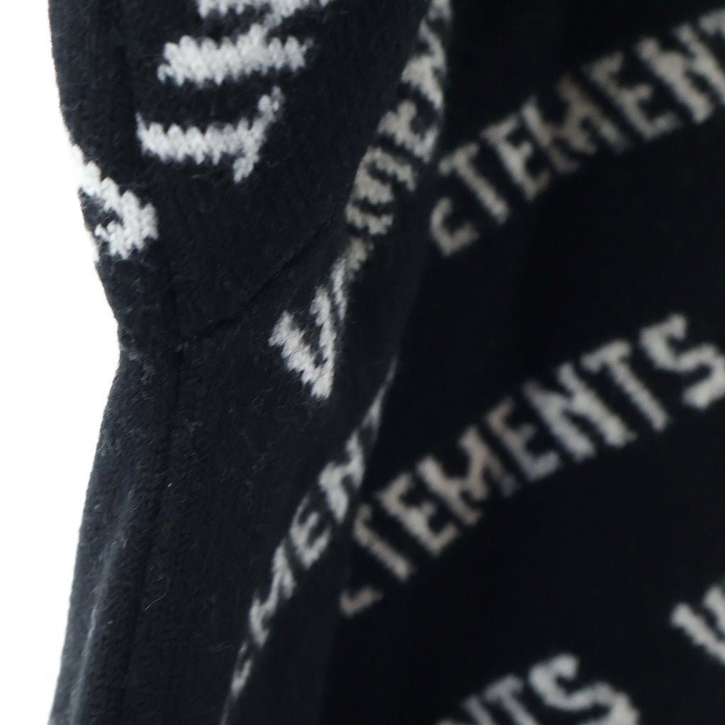 VETEMENTS(ヴェトモン) MONOGRAM KNITTED SWEATER モノグラム スウェット ロゴニット ブラック/ホワイト UA53KN300B