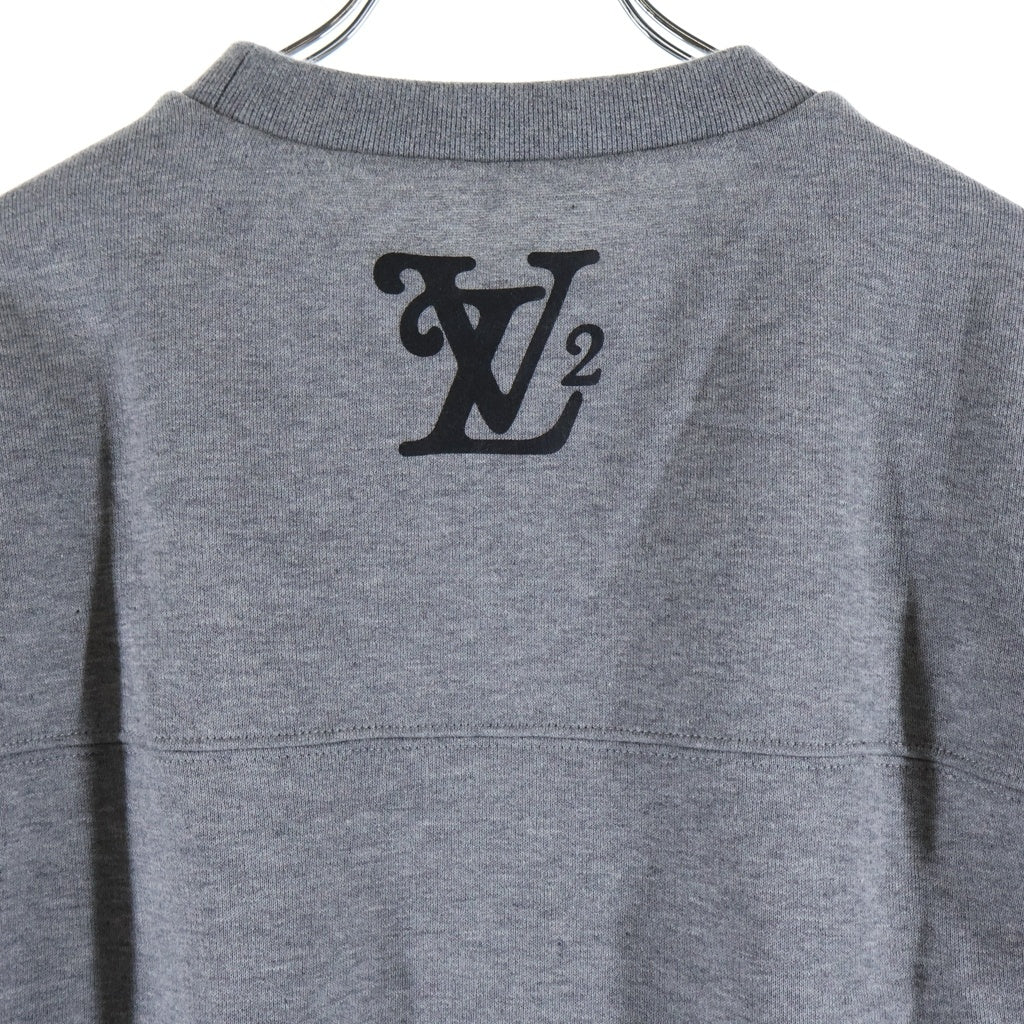 LOUIS VUITTON(ルイヴィトン) 20AW スクエアードロゴプリント クルーネックスウェットトレイナー グレー RM202M UYR HJY13W