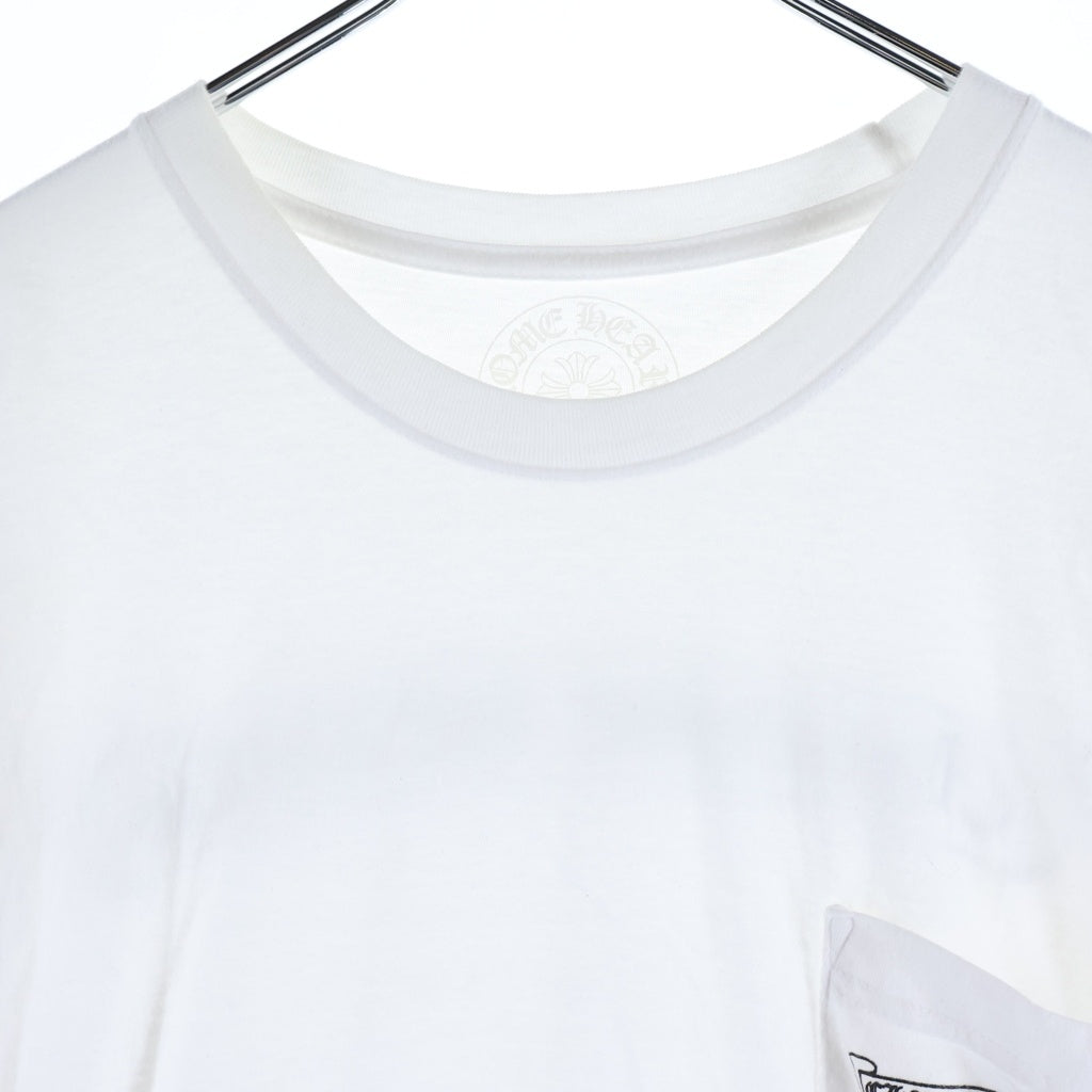 CHROME HEARTS(クロムハーツ) SCROLL LABEL S/S TEE スクロールラベル チェストポケット バックロゴプリント クルーネック半袖Tシャツ カットソー ホワイト