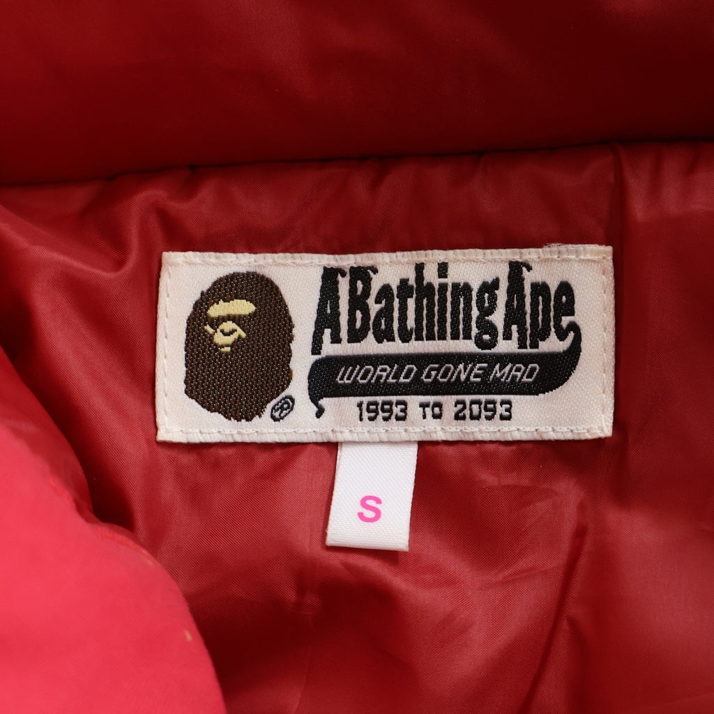 A BATHING APE(アベイシングエイプ) COLOR CAMO PUFFER JACKET カラーカモ パファージャケット ナイロンジップアップブルゾン レッド レディース 001HJF802507X