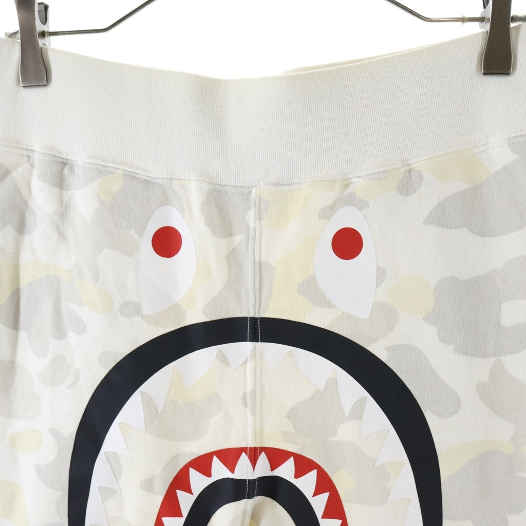 A BATHING APE(アベイシングエイプ) CITY CAMO SHARK SWEAT PANTS シティカモ シャーク スウェットパンツ ホワイト 001PTF701008X