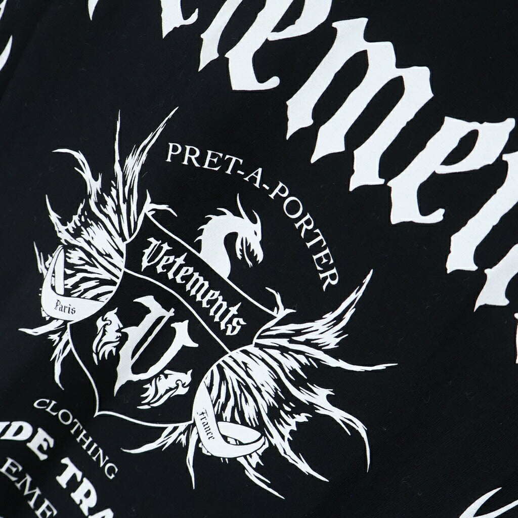 VETEMENTS(ヴェトモン) 21AW ダブルバッジ グラフィック プリント 半袖Tシャツ カットソー ブラック UA52TR480B