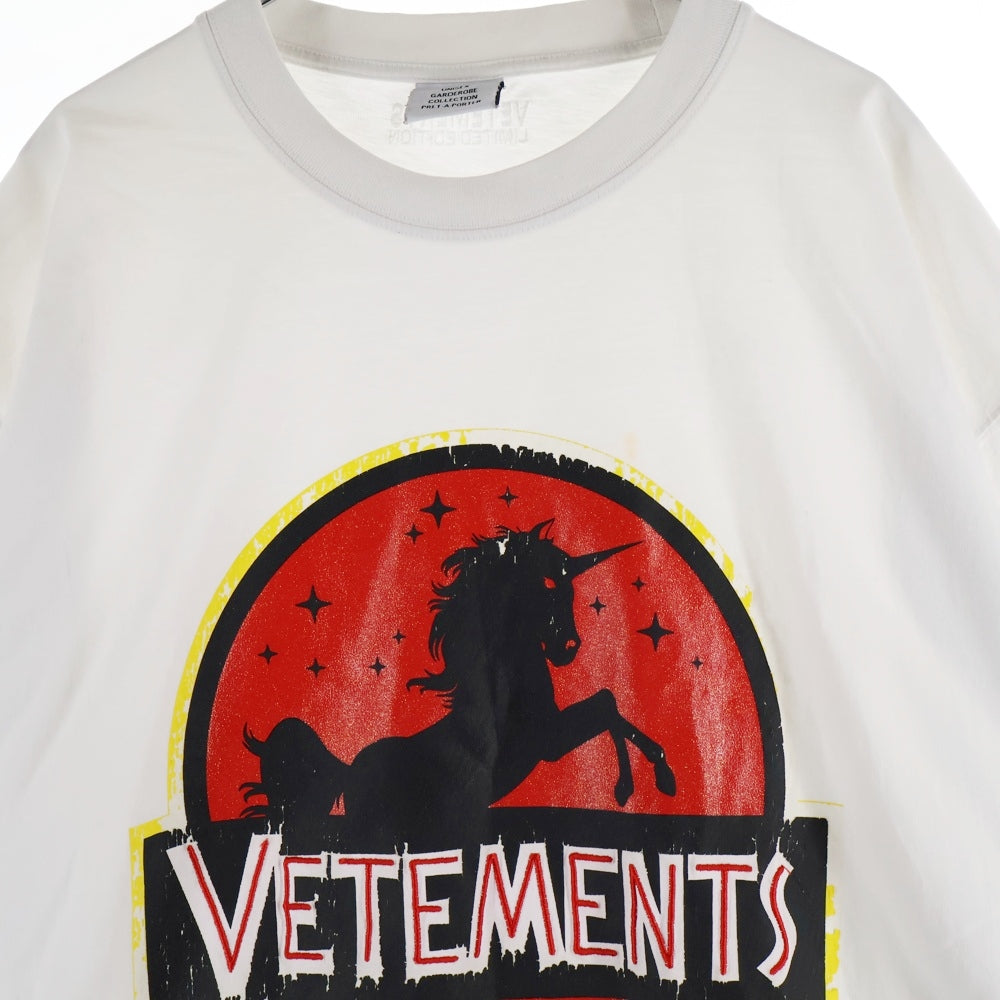VETEMENTS(ヴェトモン) 21AW ワイルドユニコーン ジュラシックロゴ プリント 半袖Tシャツ カットソー ホワイト UA52TR320W