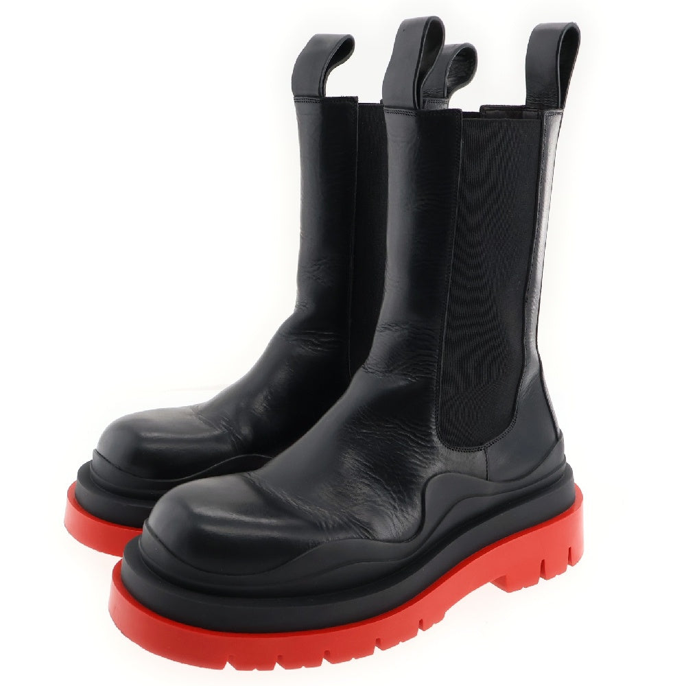 BOTTEGA VENETA(ボッテガヴェネタ) Black Leather Lug Boot ブラックレザー ラグブーツ ブラック/レッド