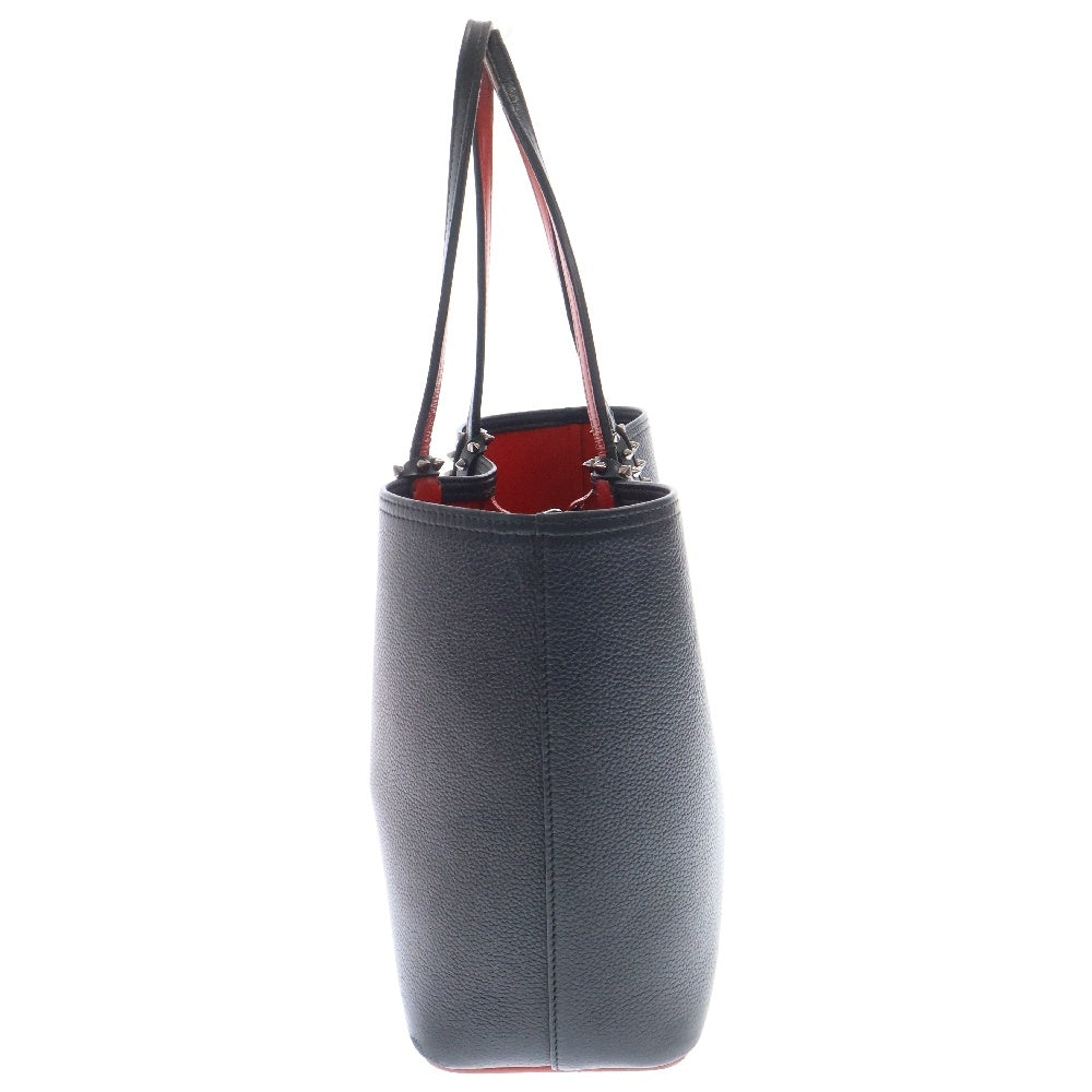 CHRISTIAN LOUBOUTIN(クリスチャンルブタン) カバタ スタッズ レザーハンドバッグ ポーチ付き ブラック/レッド