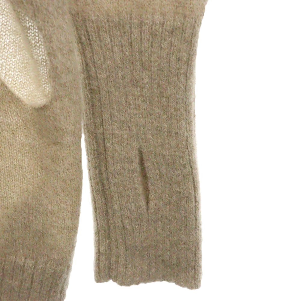 MM6 Maison Margiela(エムエムシックスメゾンマルジェラ) 23AW V NECK Damage Kint Sweater S52HN0003 S18289 Vネック ダメージ加工 エルボーパッチ ニットセーター ベージュ