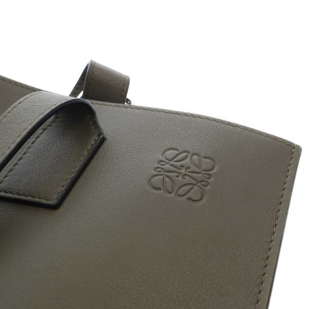 LOEWE(ロエベ) ホリゾンタルトートバッグ B692K96X06 グリーン