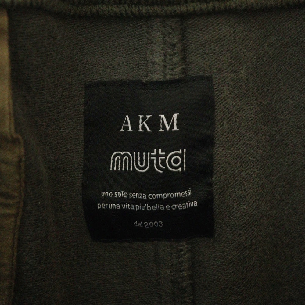 AKM(エーケーエム) ×muta 8 LOGO SWEAT PANTS ムータ 8ロゴ刺繍スウェットパンツ カモフラ カーキ J044