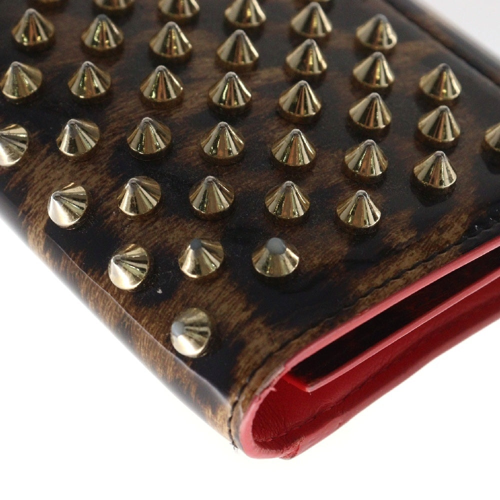 CHRISTIAN LOUBOUTIN(クリスチャンルブタン) パネトーネ レオパード スタッズ コンパクトウォレット 二つ折り財布 ブラウン/レッド